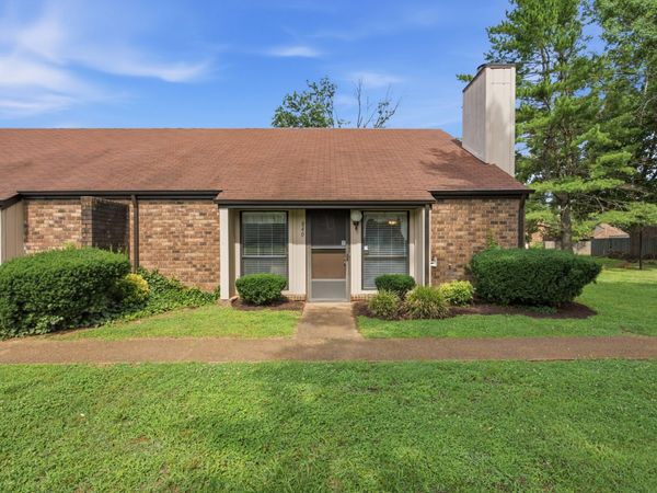 840 Old Coach Ct , Hermitage, TN 37076