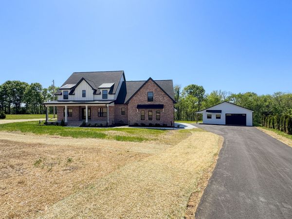 55 Crenshaw Rd , Hartsville, TN 37074