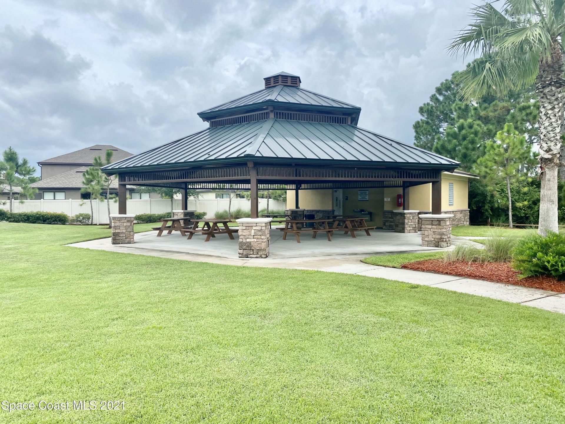 760 Fiddleleaf Circle, Melbourne, FL 32904 Photo