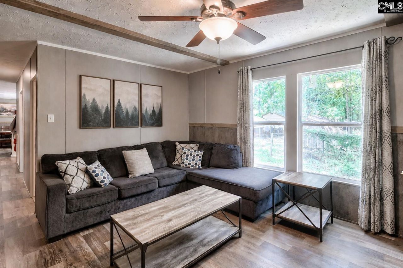 1609 Congress Road Photo 12