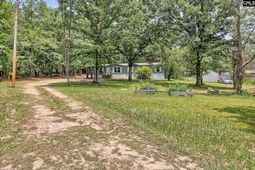 1609 Congress Road photo 4