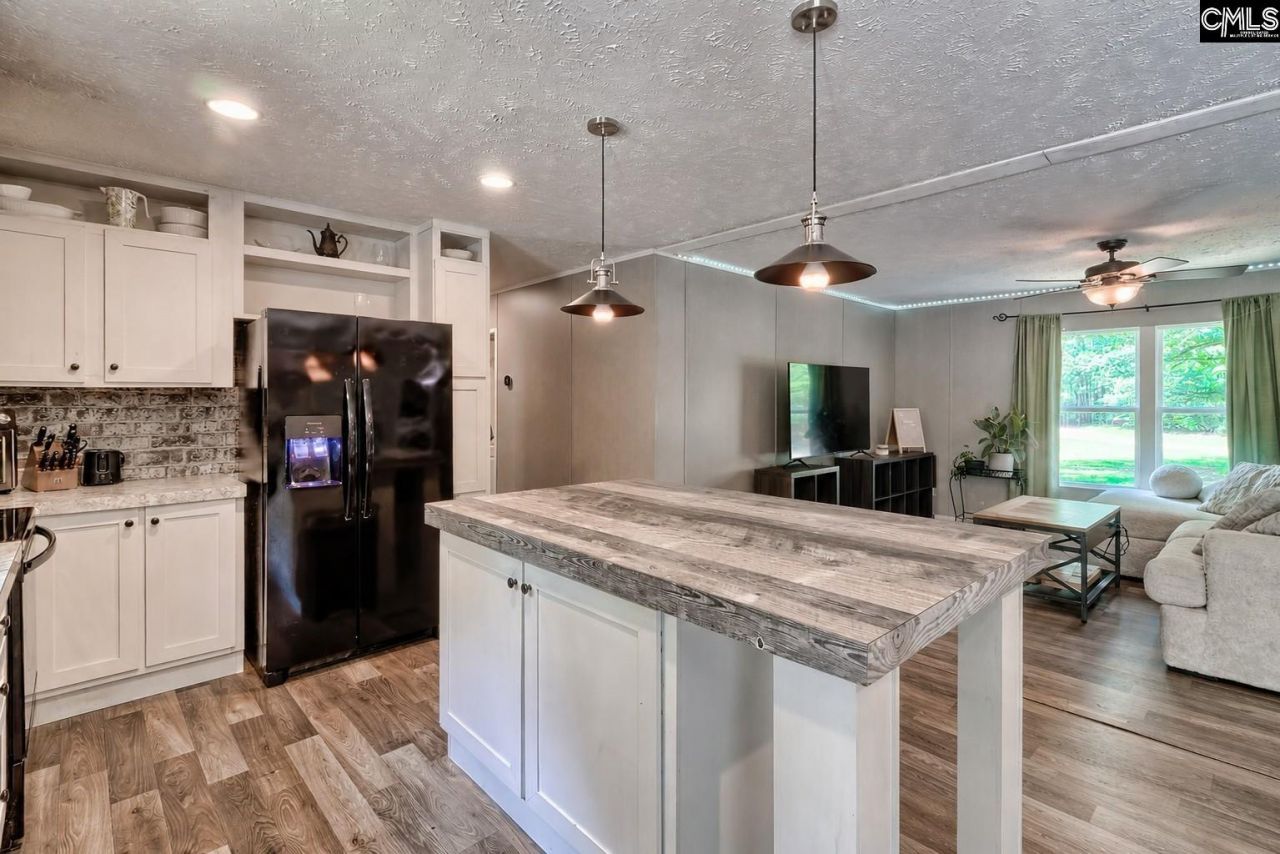 1609 Congress Road Photo 7