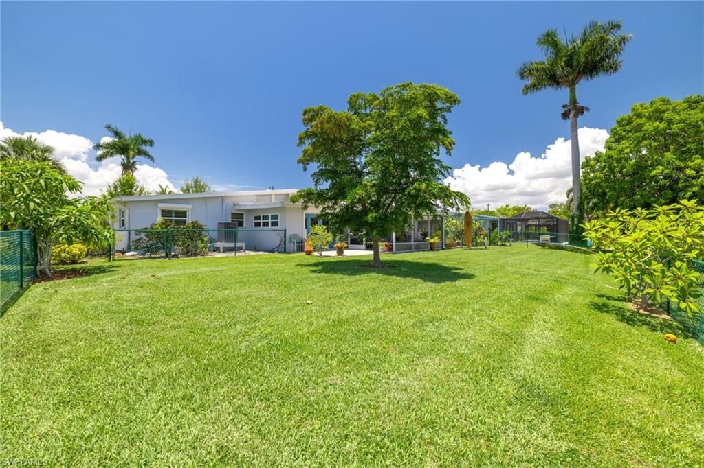 1729 Club House Rd, North Fort Myers, FL 33917 Photo