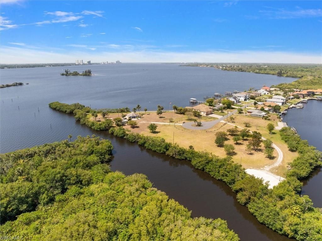 1729 Club House Rd, North Fort Myers, FL 33917 Photo