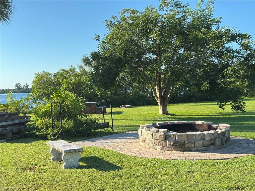 1729 Club House Rd, North Fort Myers, FL 33917 Photo