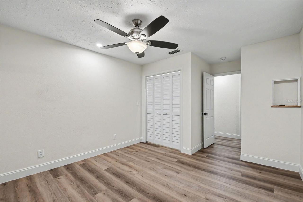 5305 E 127th Avenue , Tampa, FL 33617 Photo