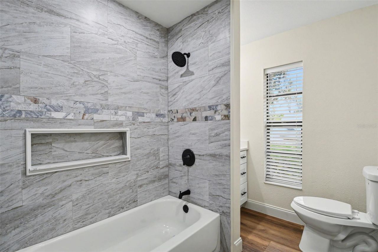 5305 E 127th Avenue , Tampa, FL 33617 Photo