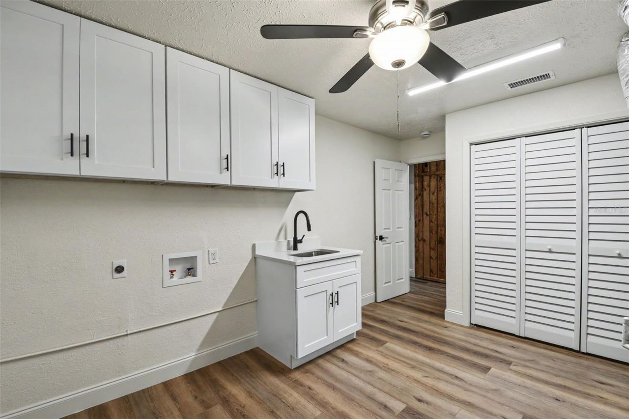 5305 E 127th Avenue , Tampa, FL 33617 Photo
