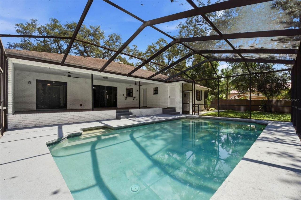 5305 E 127th Avenue , Tampa, FL 33617 Photo