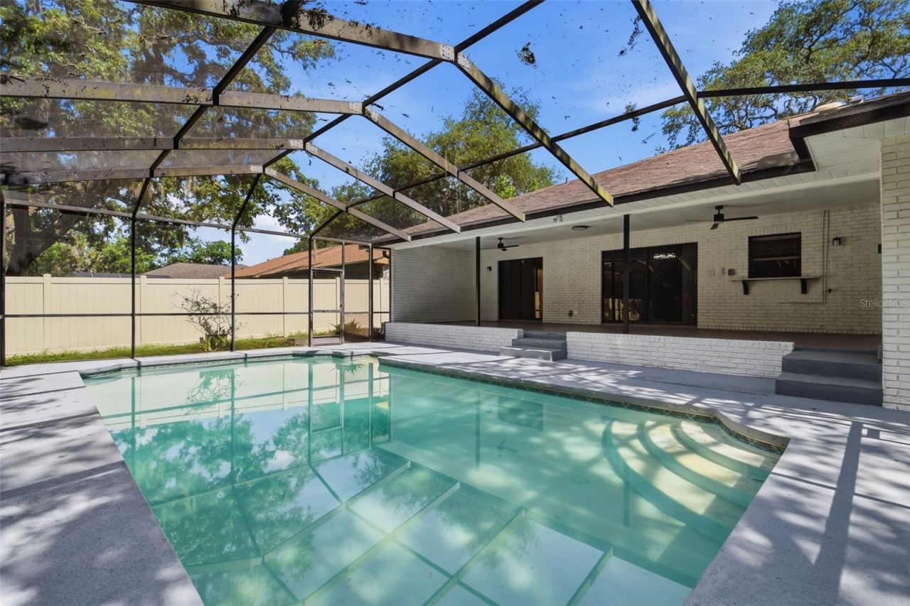 5305 E 127th Avenue , Tampa, FL 33617 Photo