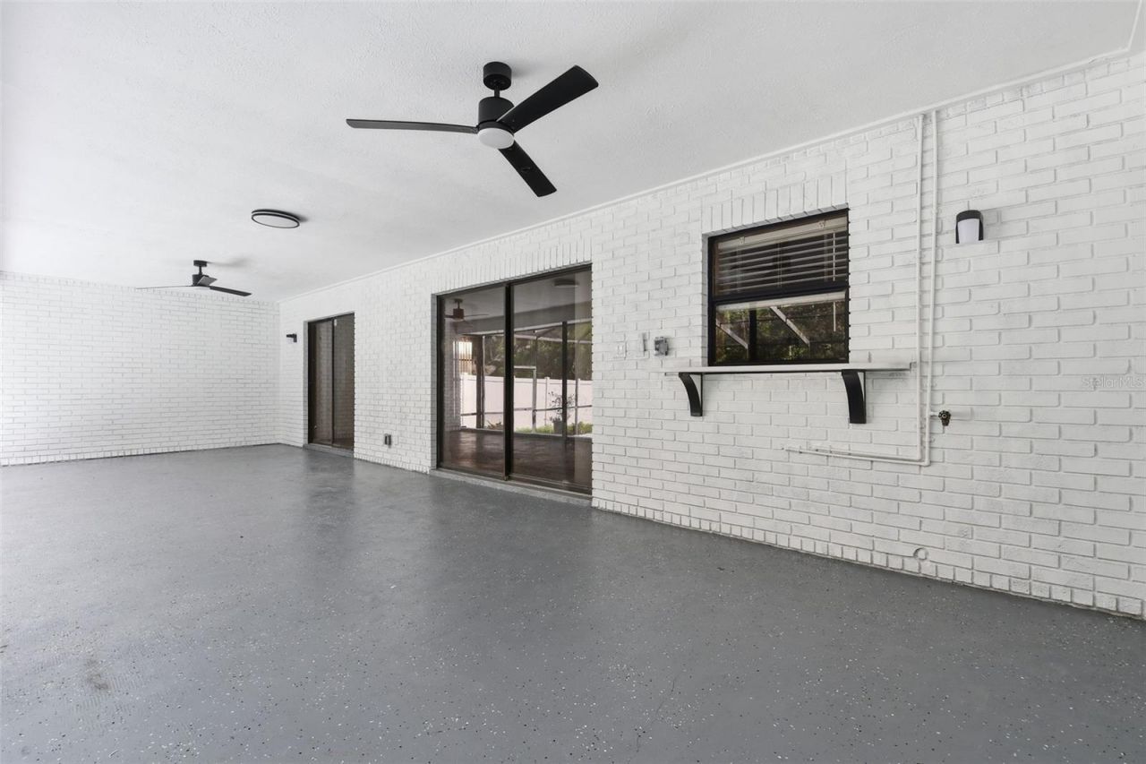 5305 E 127th Avenue , Tampa, FL 33617 Photo