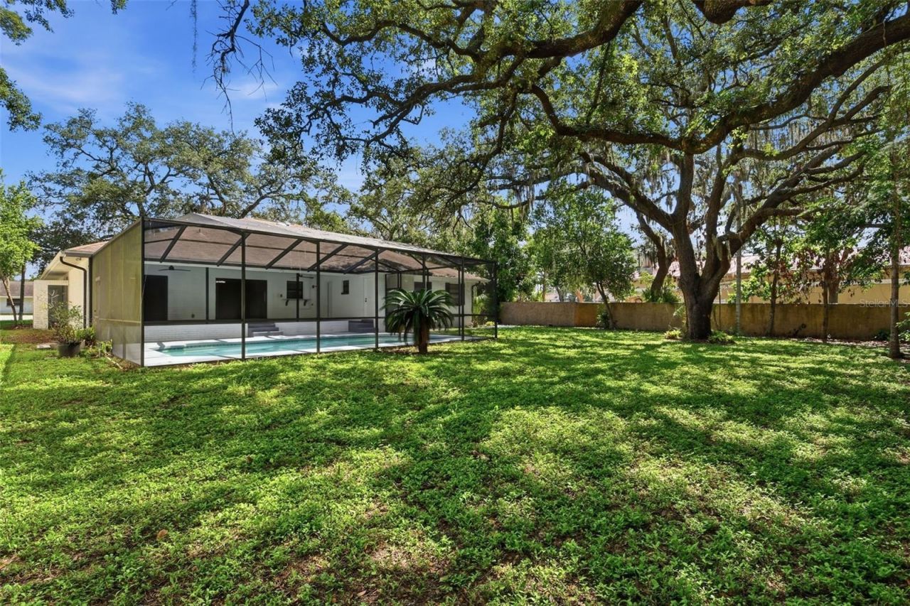 5305 E 127th Avenue , Tampa, FL 33617 Photo