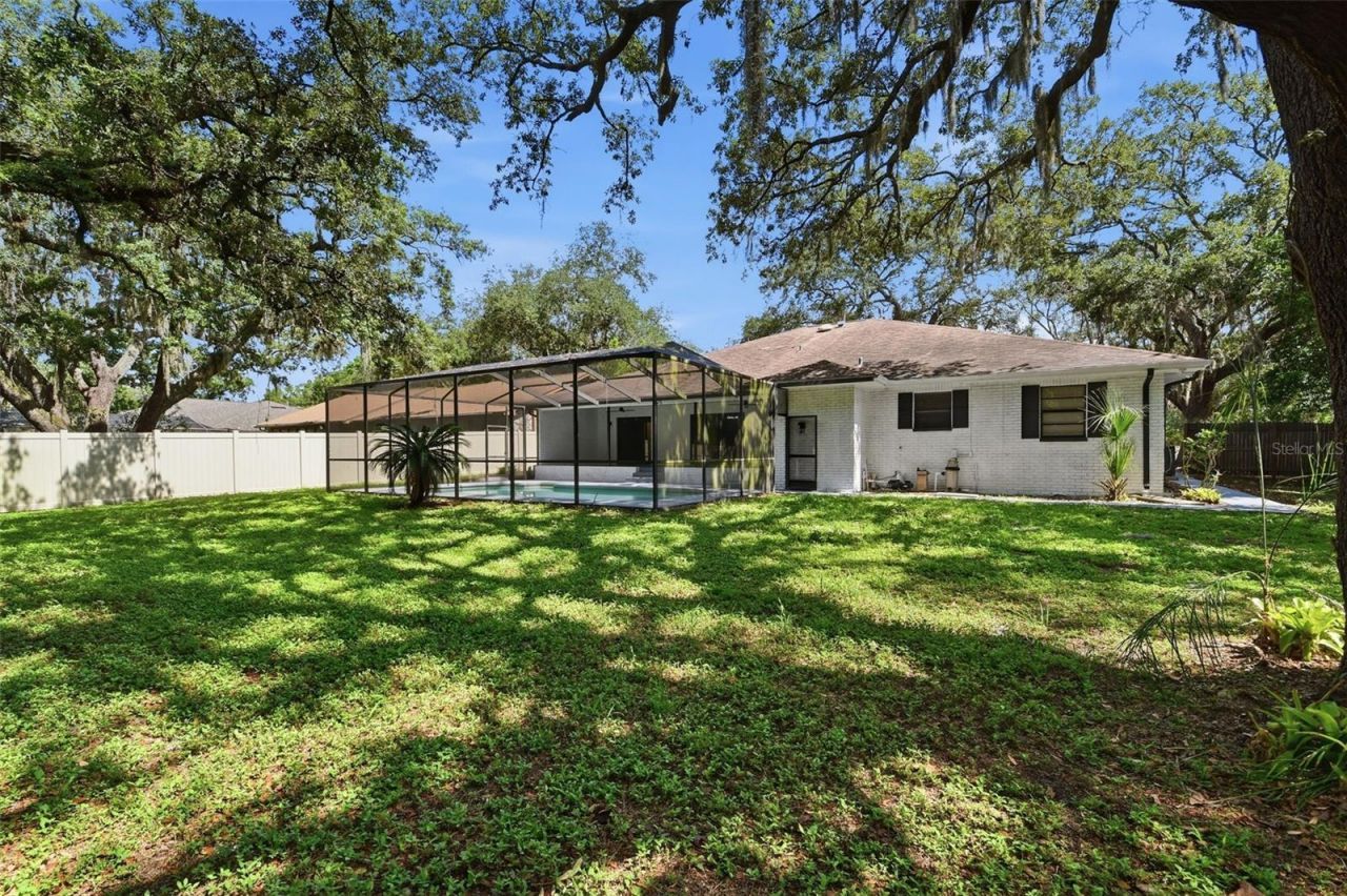 5305 E 127th Avenue , Tampa, FL 33617 Photo