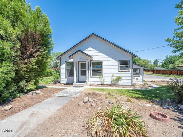 1295 Feather Way, Reno, NV 89509