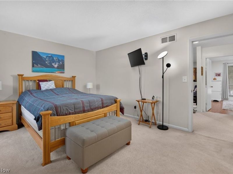 6260 Greenwood Parkway, Unit 202, Northfield, OH 44067 Photo 10