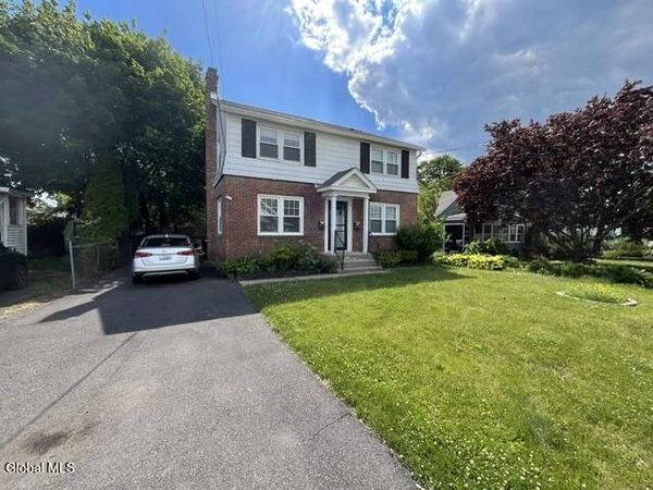 4 Katherine Road, Colonie, NY 12205