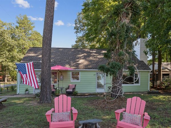 679 Shore Drive, Hartfield, VA 23071