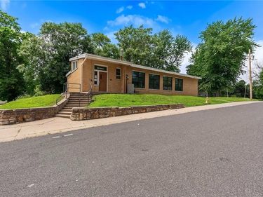 110 Murray Drive, Excelsior Springs, MO 64024
