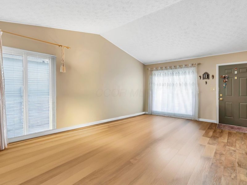 7740 Stoneford Drive, Columbus, OH 43235 Photo 7