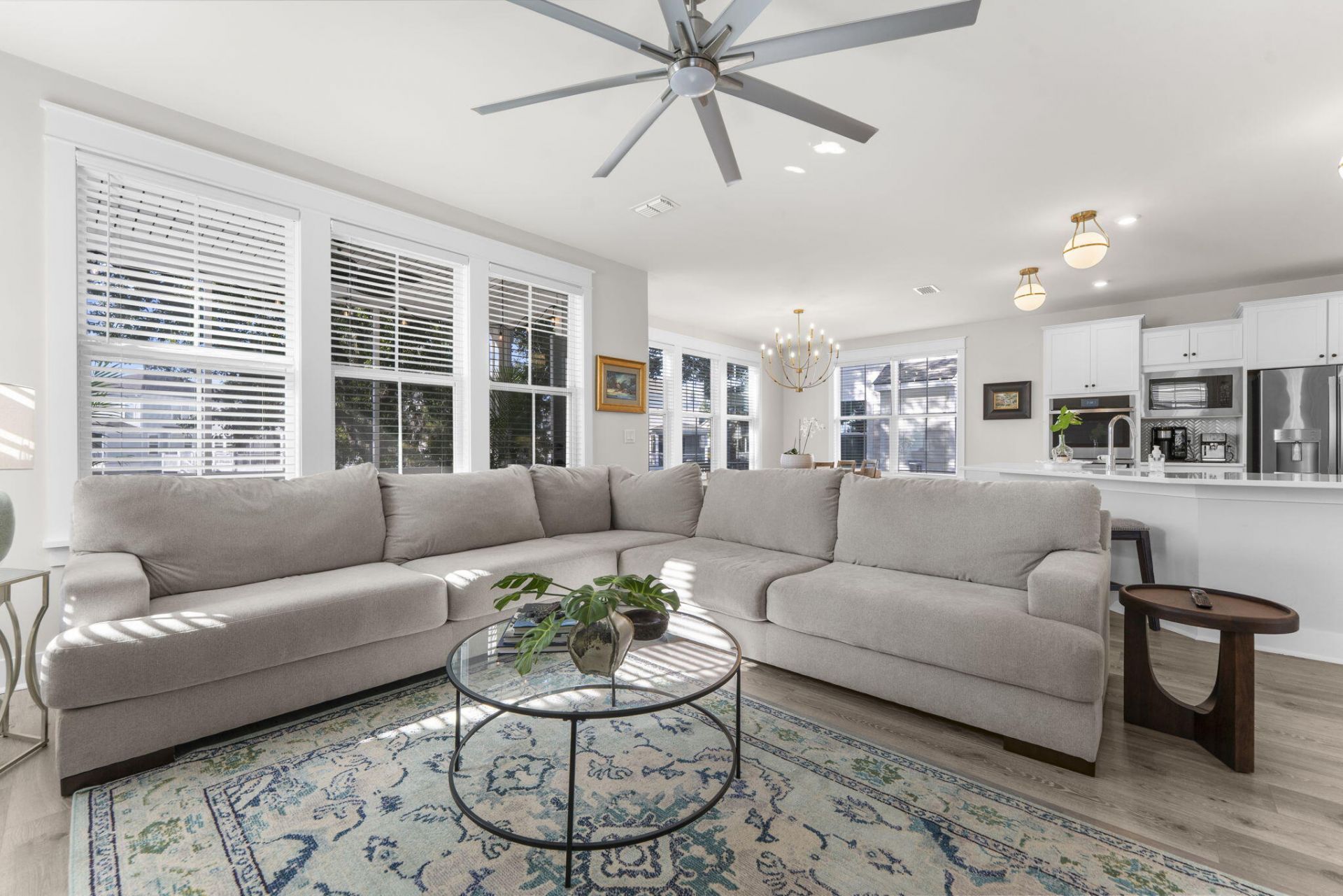 1613 Farmers Way Photo 11