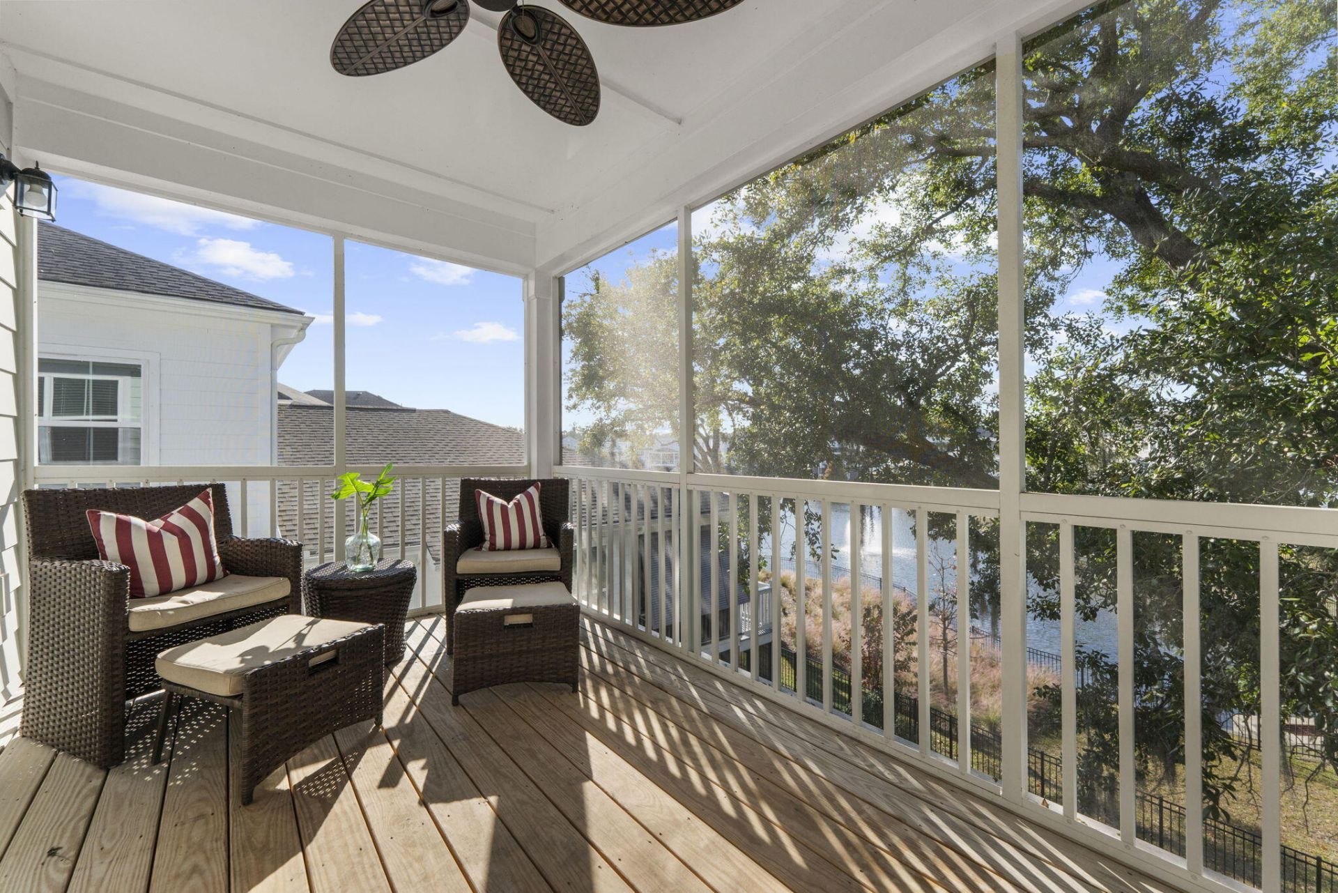 1613 Farmers Way Photo 13