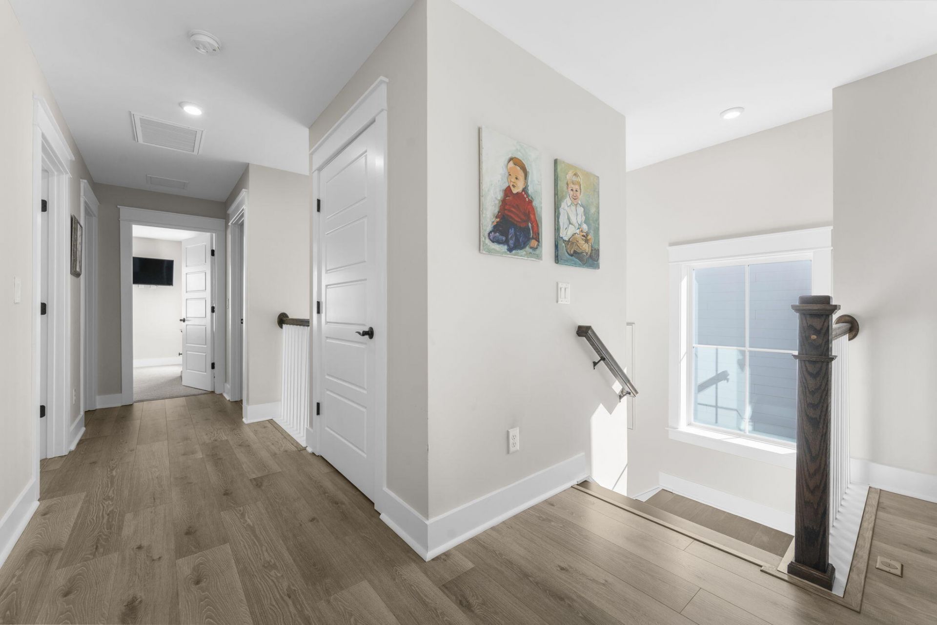 1613 Farmers Way Photo 20