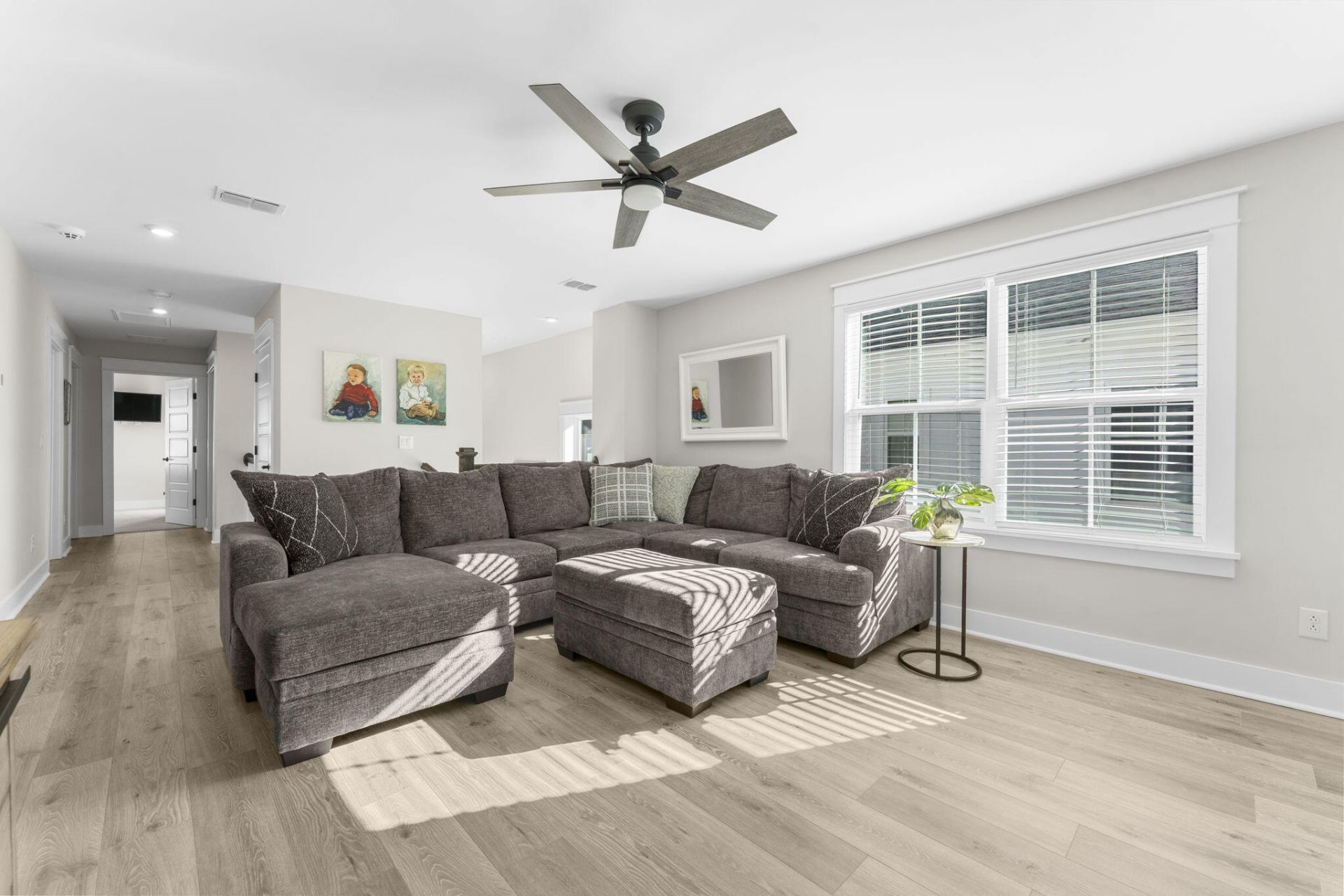 1613 Farmers Way Photo 21