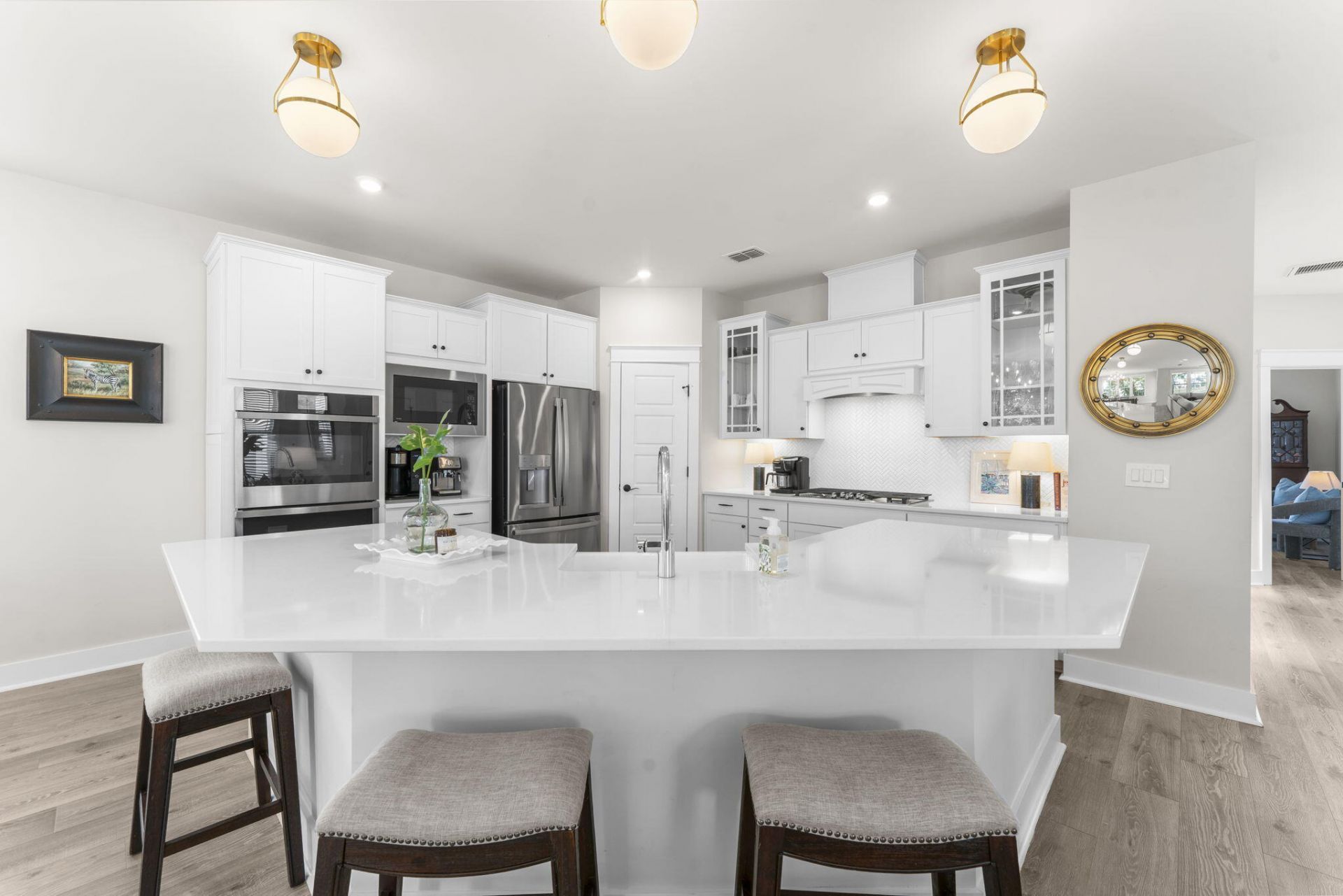 1613 Farmers Way Photo 4