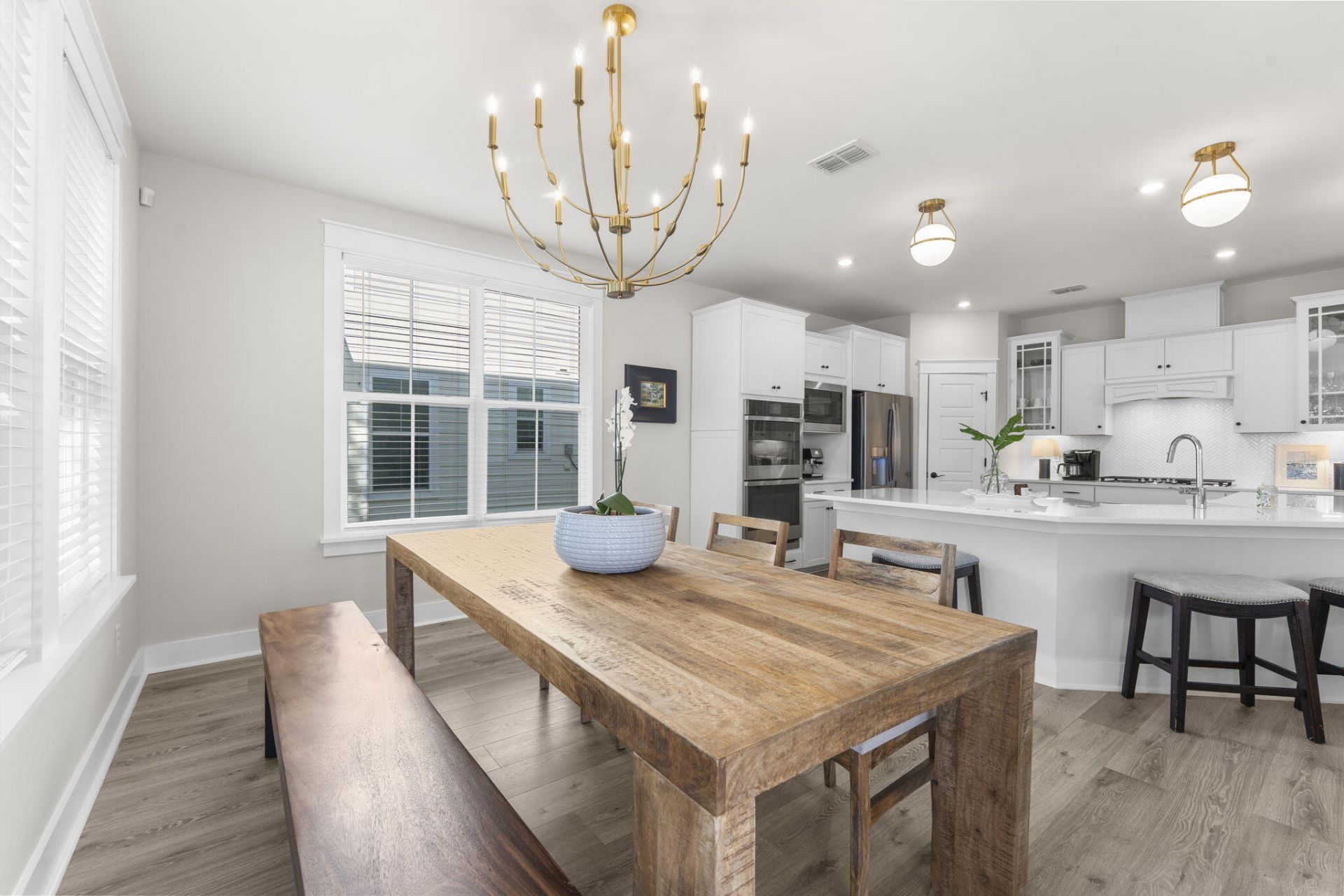1613 Farmers Way Photo 9