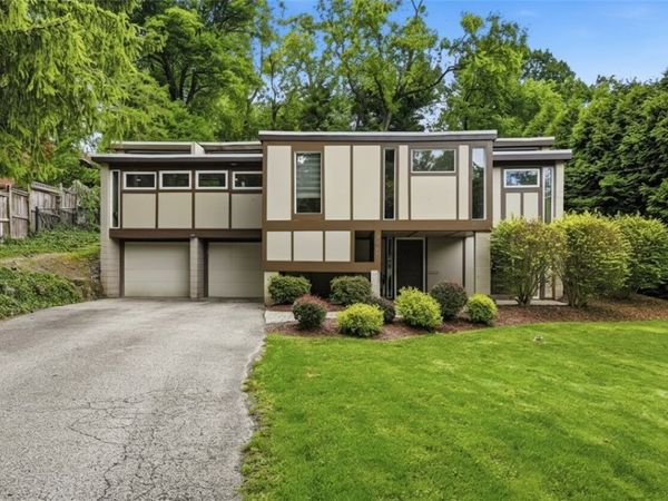 2322 Marbury Rd, Pittsburgh, PA 15221