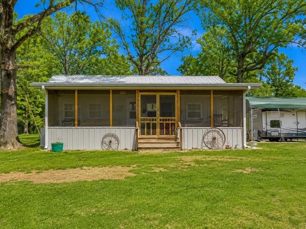 929 W River Road , Strawberry, AR 72469