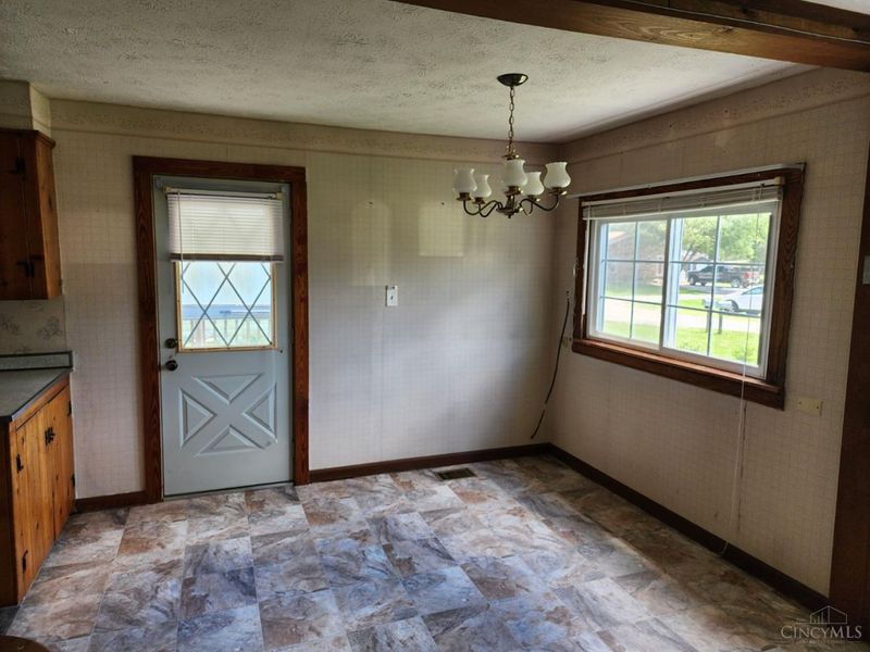 100 Maple Avenue, Winchester, OH 45697 Photo 9