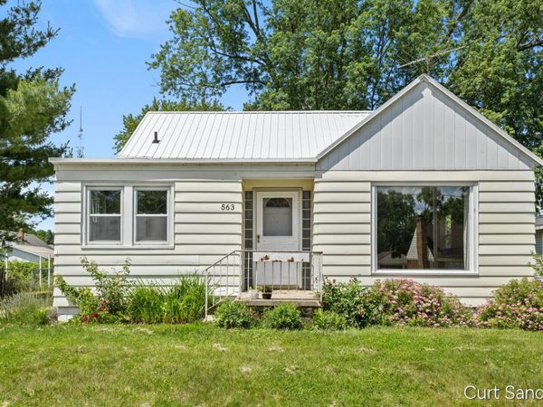 563 Ferris Street NW, Grand Rapids, MI 49544