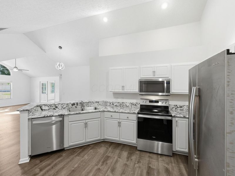 3592 Stoneway Point , Powell, OH 43065 Photo 8