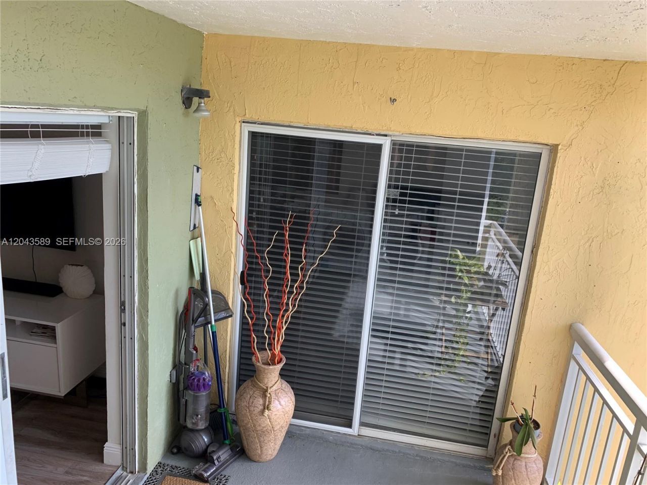 8660 SW 212th St , Unit 305, Cutler Bay, FL 33189 Photo