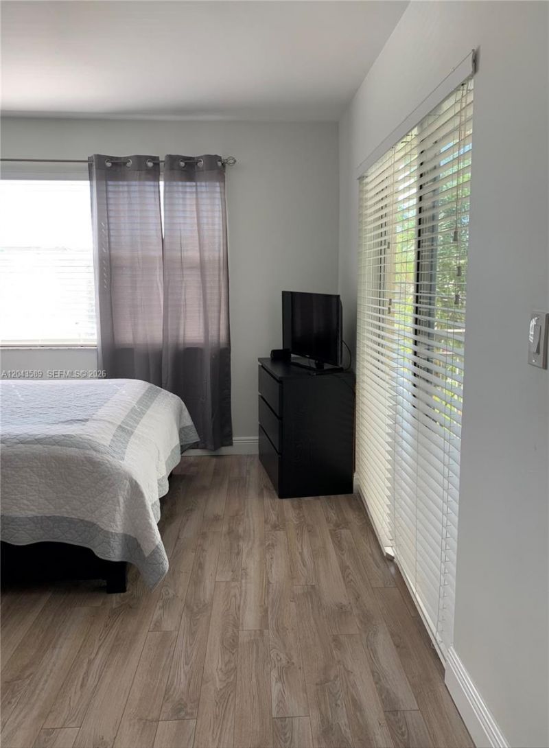 8660 SW 212th St , Unit 305, Cutler Bay, FL 33189 Photo