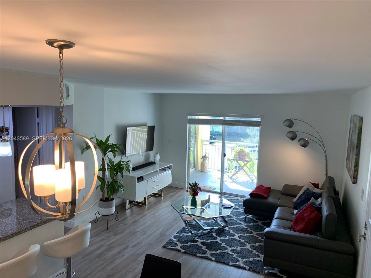 8660 SW 212th St , Unit 305, Cutler Bay, FL 33189 Photo
