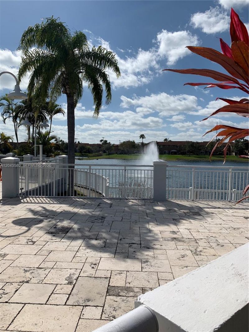 8660 SW 212th St , Unit 305, Cutler Bay, FL 33189 Photo