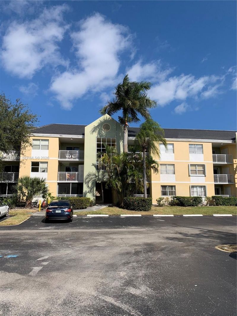 8660 SW 212th St , Unit 305, Cutler Bay, FL 33189 Photo