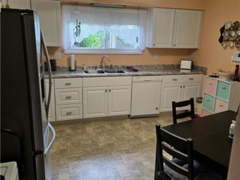 808 Hollendale Drive, Kettering, OH 45429 Photo 7
