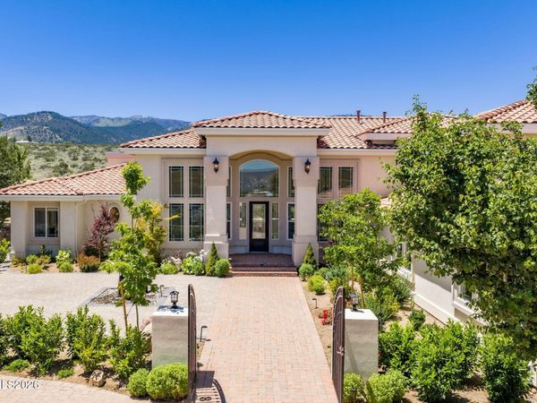 13330 W Saddlebow Drive, Reno, NV 89511