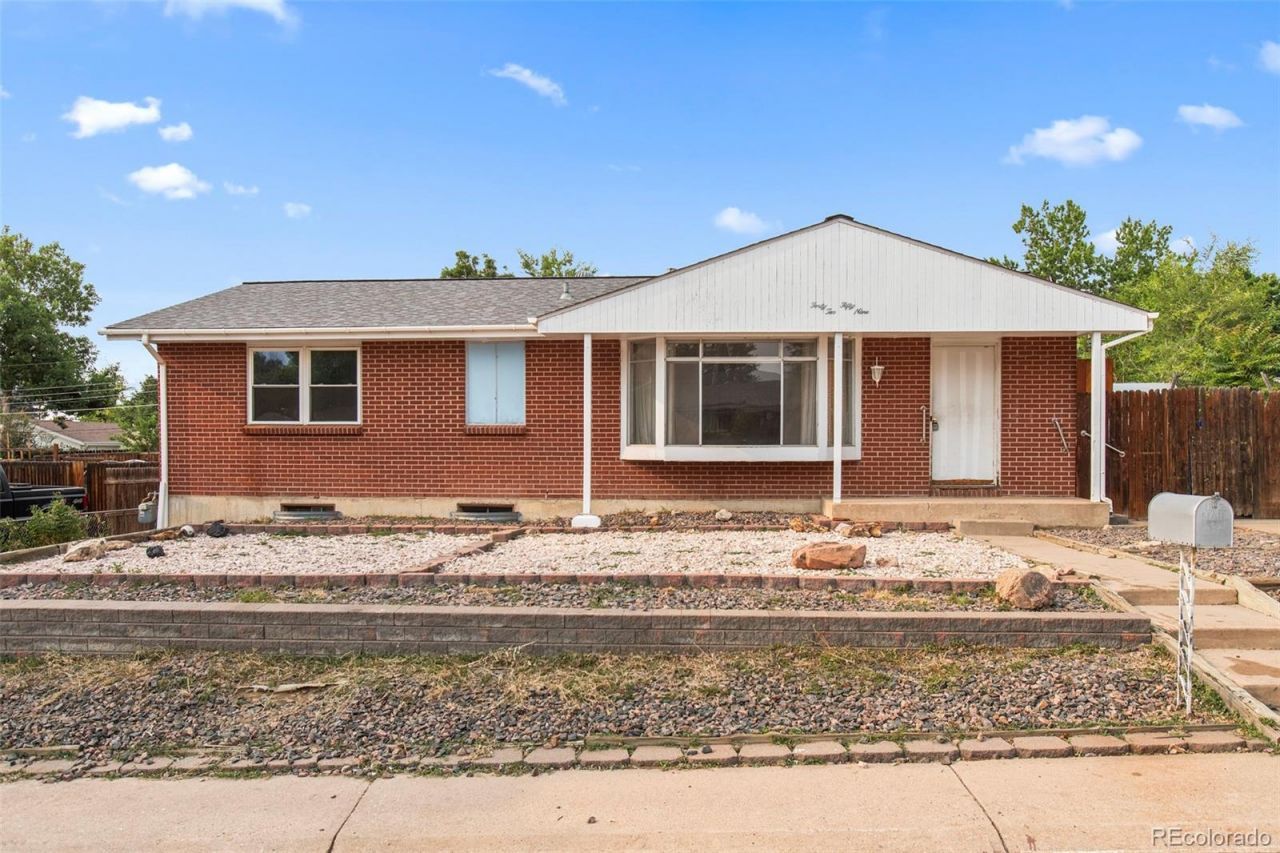 4259 E Fremont Avenue, Littleton, CO 80122 Main Photo