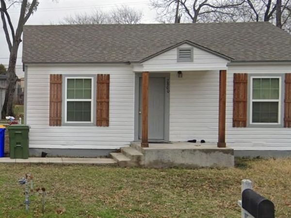 7800 Smith Street, White Settlement, TX 76108