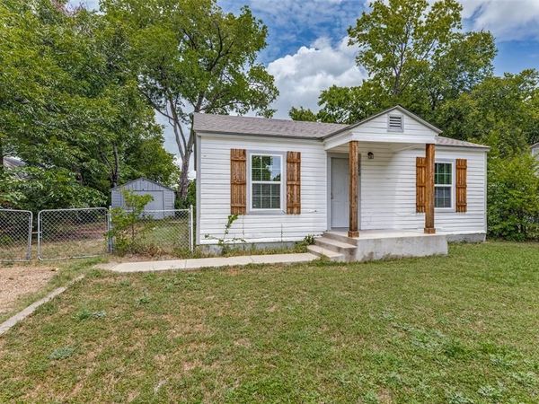 7800 Smith Street, White Settlement, TX 76108