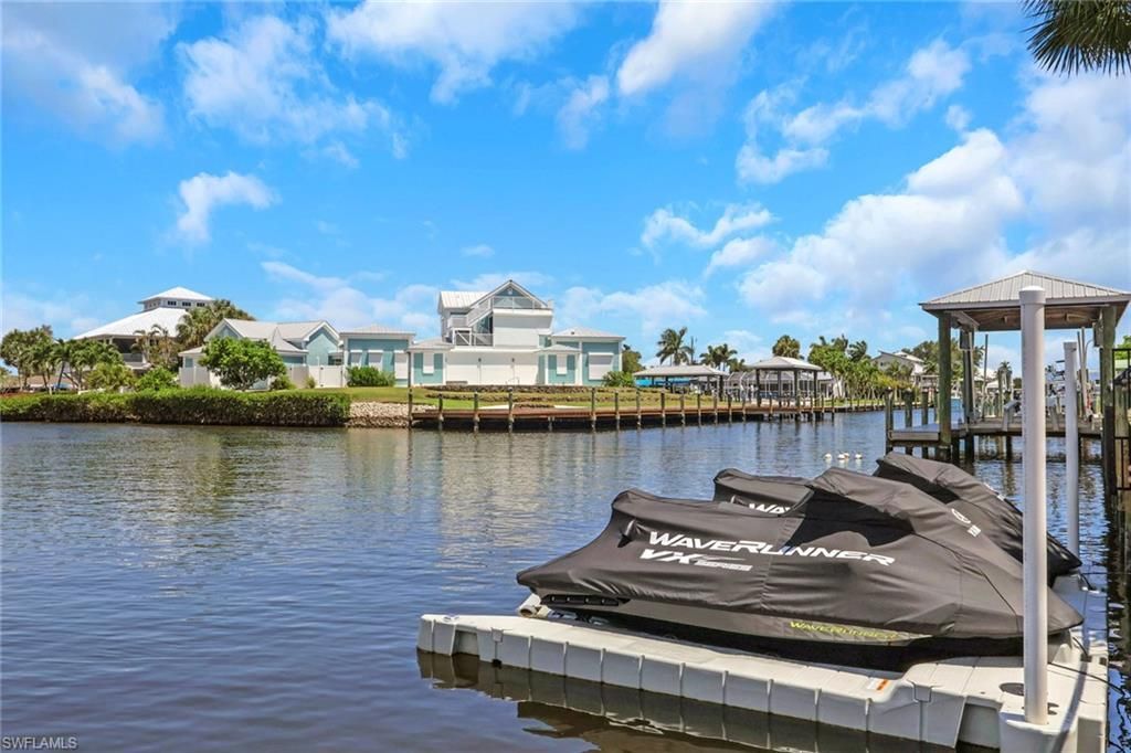 16340 Buccaneer St, Bokeelia, FL 33922 Photo