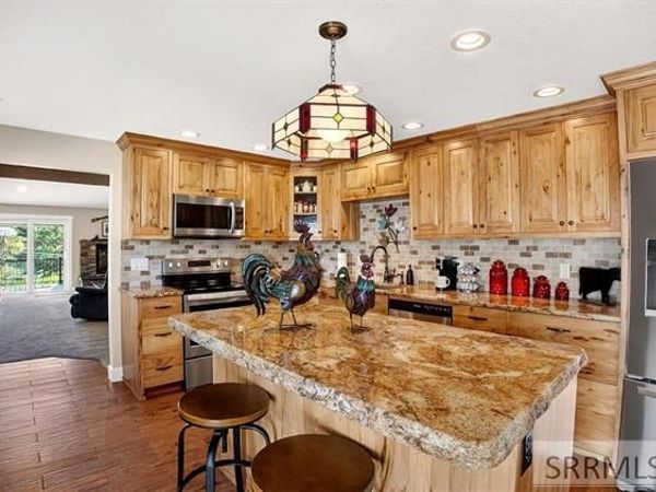 3 Cedar Hills Drive, POCATELLO, ID 83204