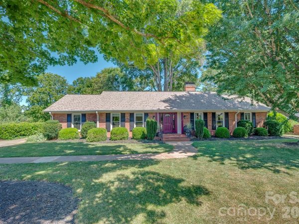 271 McCall Drive , Forest City, NC 28043