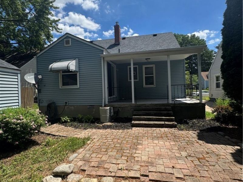 1646 Oakwood Avenue, Akron, OH 44301 Photo 3