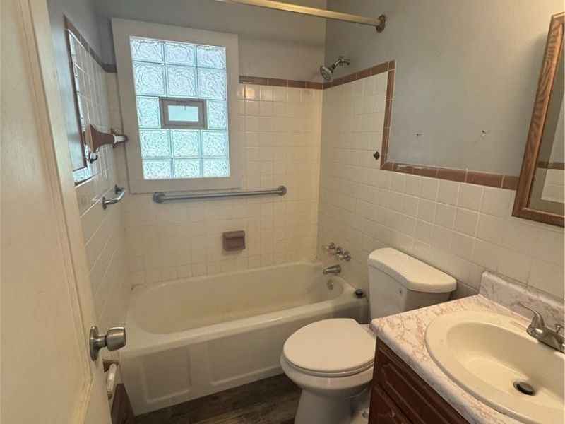 1646 Oakwood Avenue, Akron, OH 44301 Photo 9