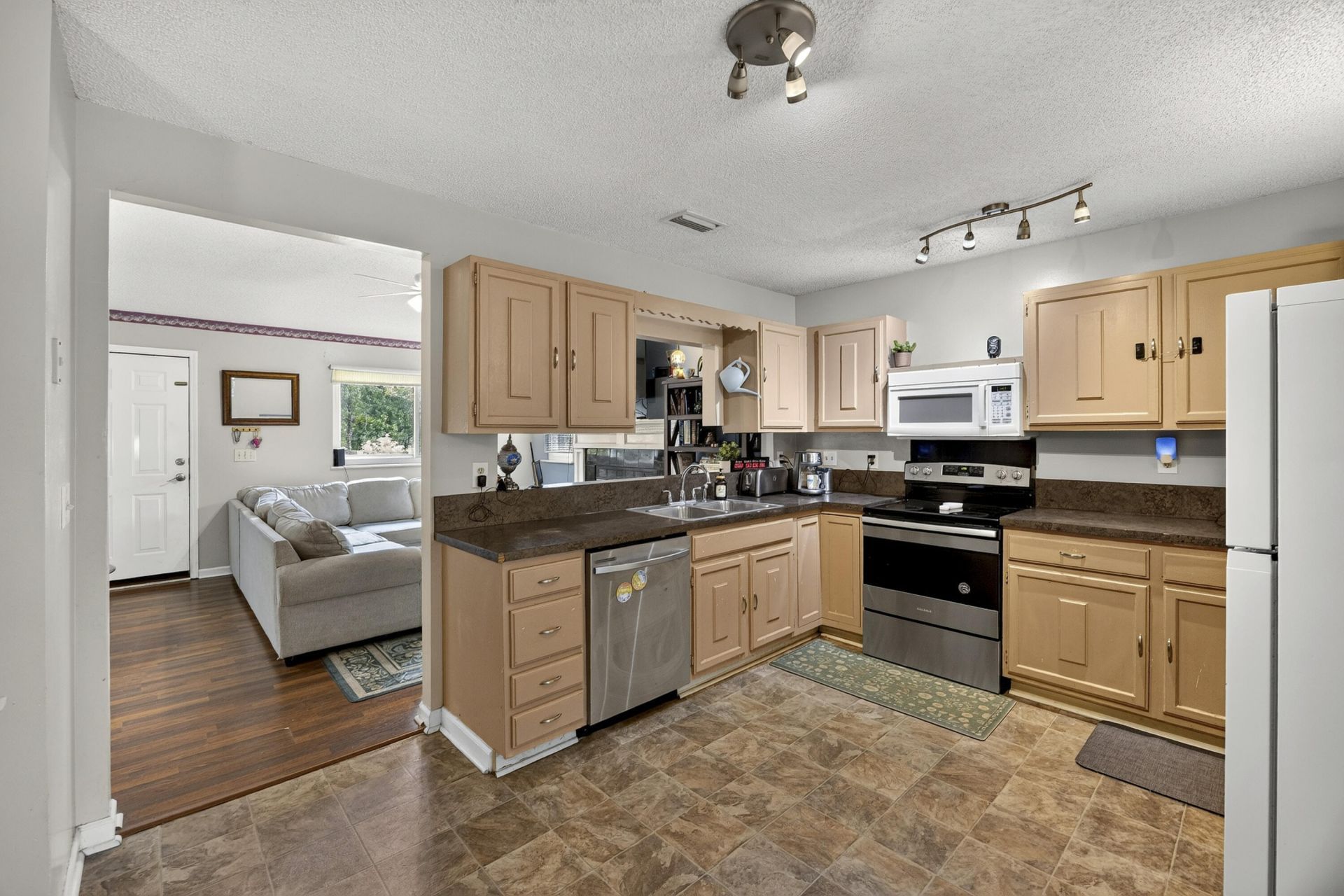 506 Scotch Range Road Photo 5